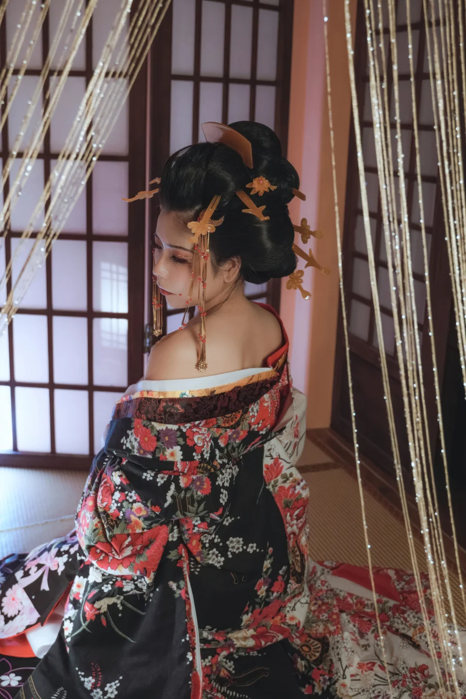 无颜小天使wy - 花魁 [15P-172MB] tg@simisebaisi 【丝足阁】001.webp